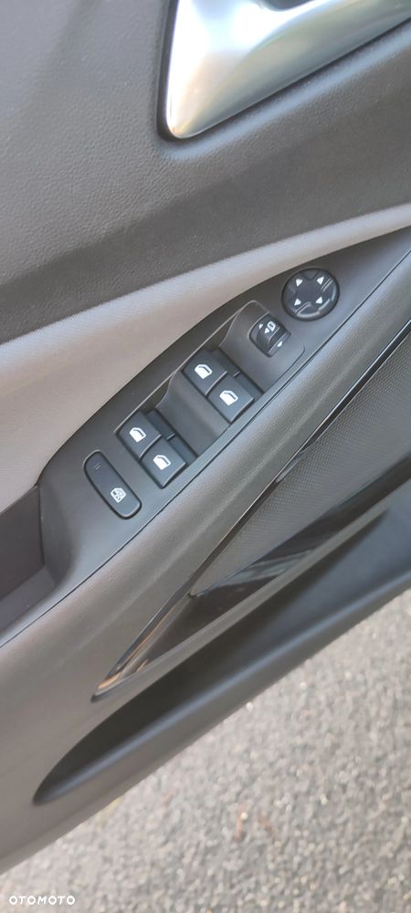 Opel Crossland X 1.2 Start/Stop 120 Jahre - 26