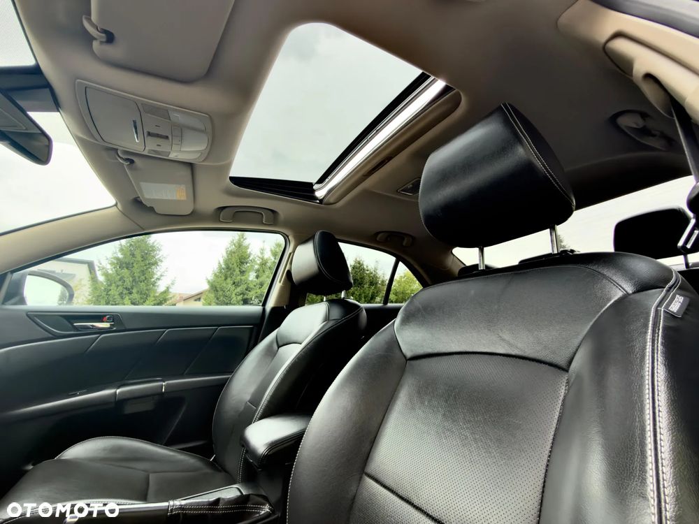 Suzuki Kizashi 2.4 4x4 CVT Sport - 29