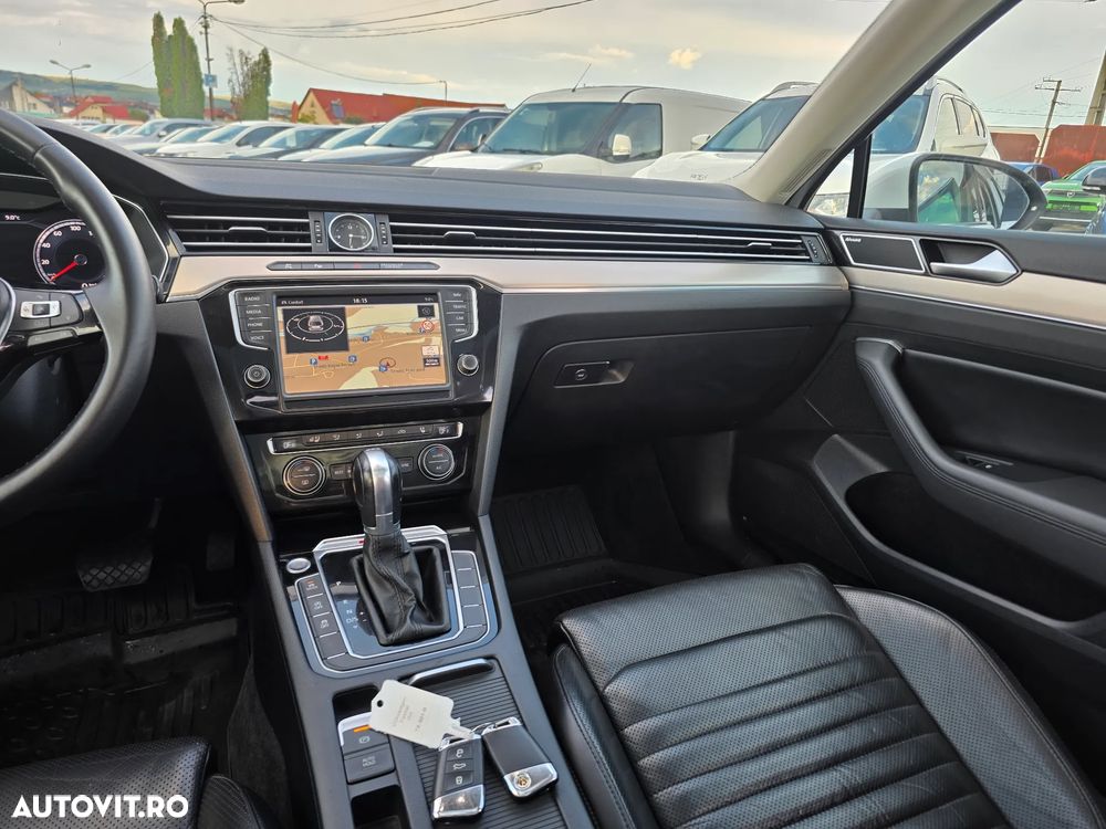 Volkswagen Passat 2.0 TDI SCR 4Motion DSG Highline - 9