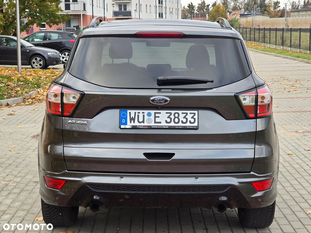 Ford Kuga 1.5 EcoBoost 2x4 ST-Line - 10