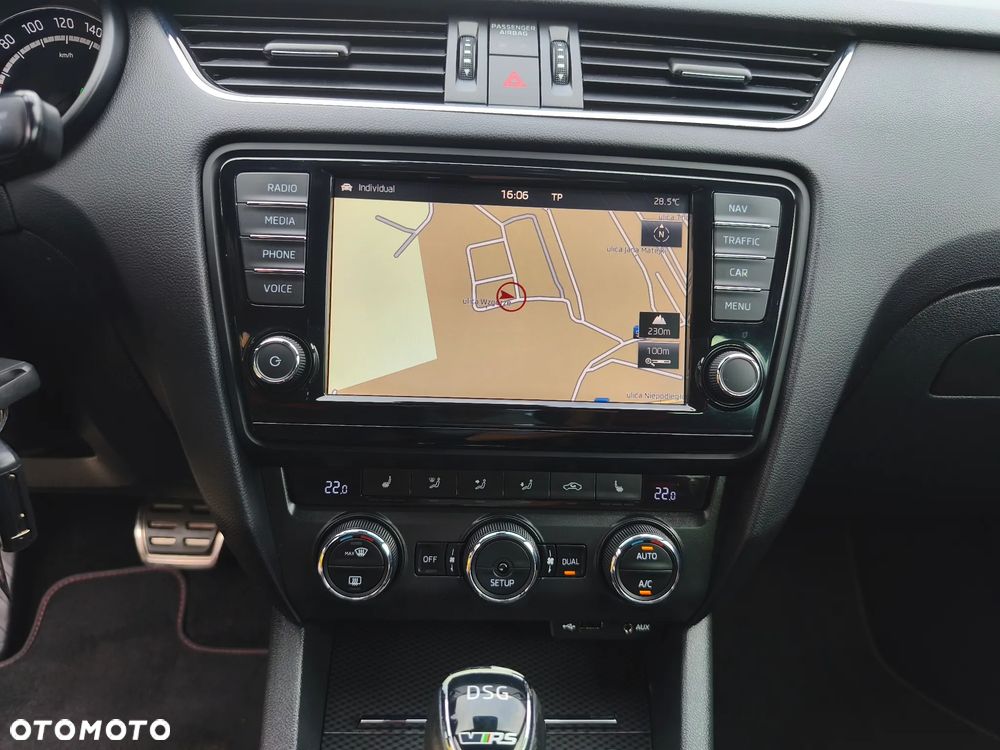 Skoda Octavia 2.0 TDI DSG RS - 6