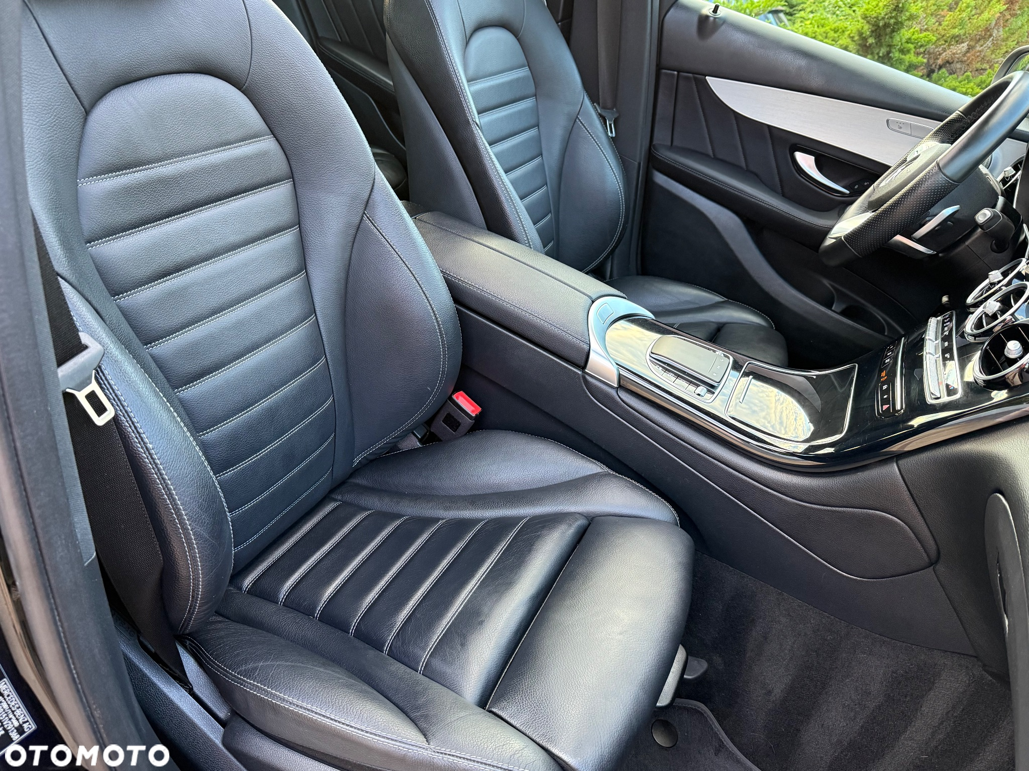Mercedes-Benz GLC 220 d 4Matic 9G-TRONIC - 30