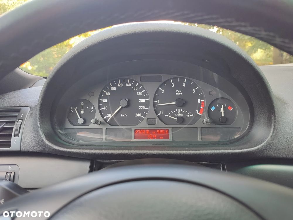 BMW Seria 3 316ti - 12