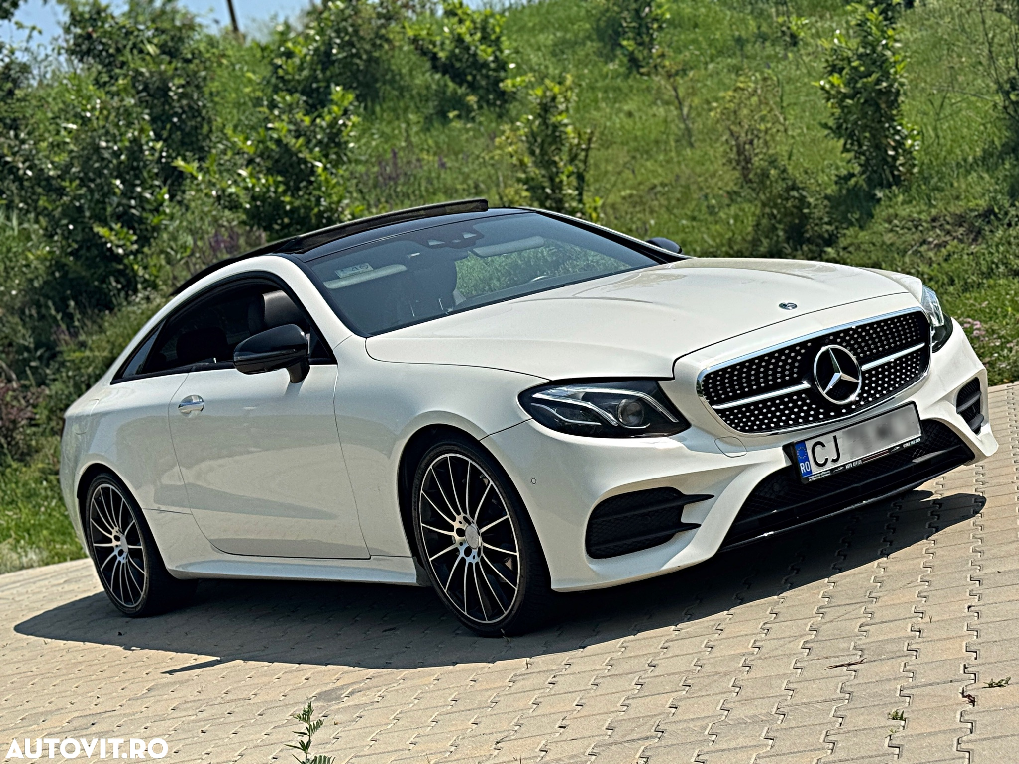 Mercedes-Benz E 220 d Coupe 9G-TRONIC AMG Line - 21