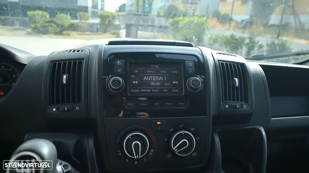 Peugeot Boxer Furgão 330 L3H2 2.2 BlueHDi 120cv - 34