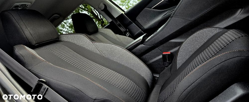 Peugeot 5008 1.5 BlueHDi Active S&S EAT8 - 13