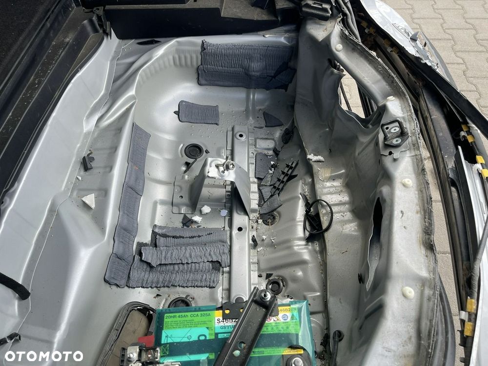Toyota RAV4 Hybrid Style 4x4 - 18