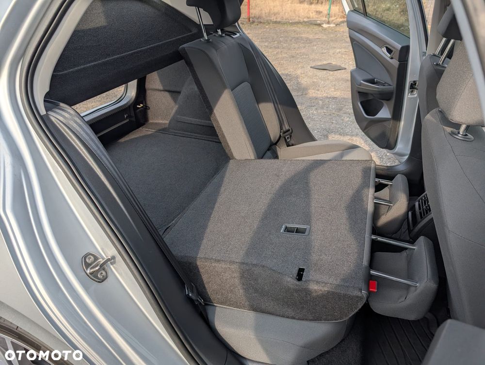 Volkswagen Golf 2.0 TDI Life - 26