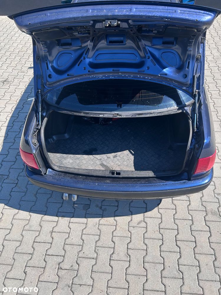 Audi 80 1.9 TDI - 11