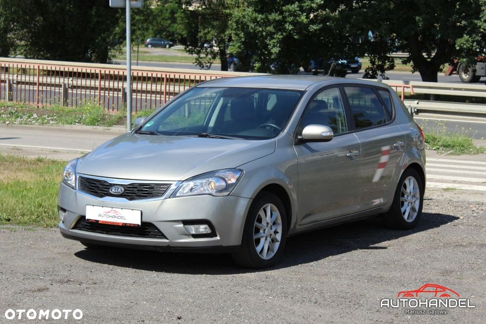 Kia Ceed - 3