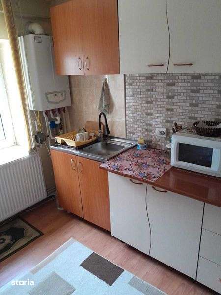 Vand apartament 2 camere ZIMNICEA — fotografia 3