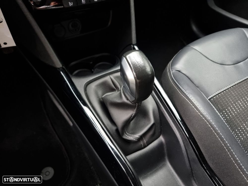 Peugeot 2008 1.2 PureTech Allure - 13