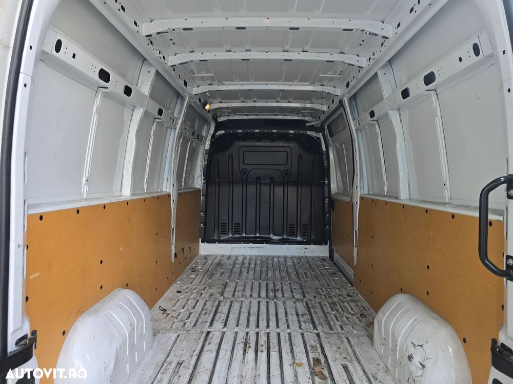 Renault Master - 15