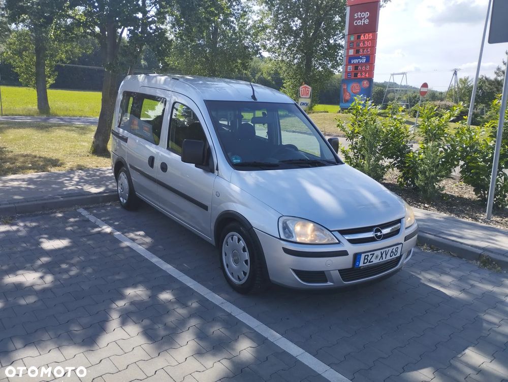 Opel Combo Tour Edition - 1