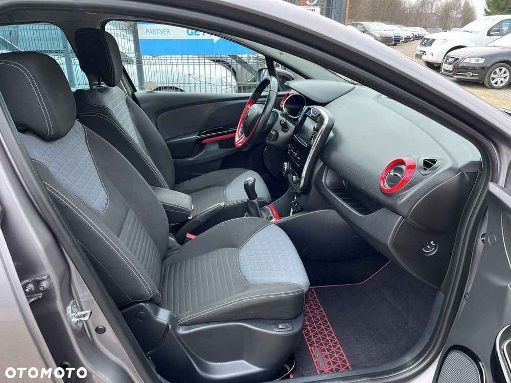 Renault Clio - 17
