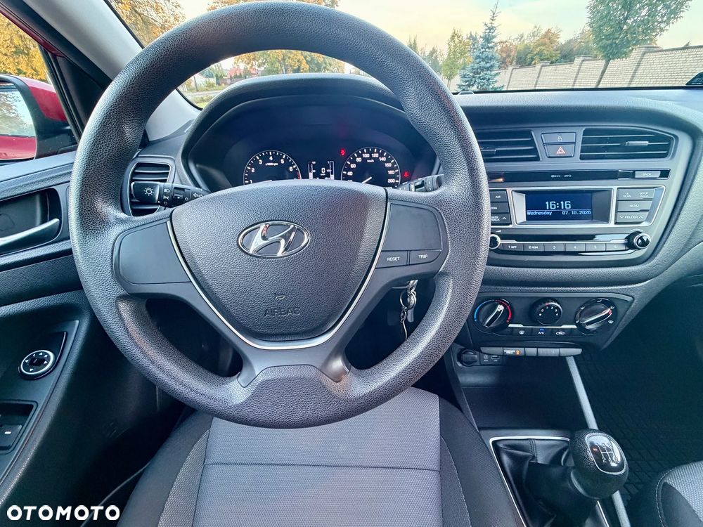 Hyundai i20 - 21