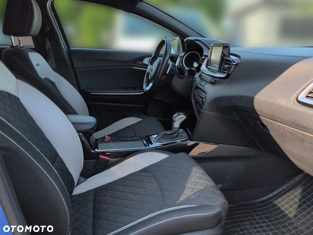Kia ProCeed - 9