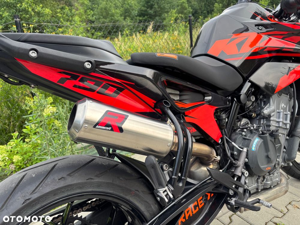 KTM Duke 790 - 4