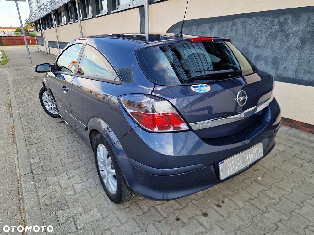 Opel Astra 1.6 Sport - 26