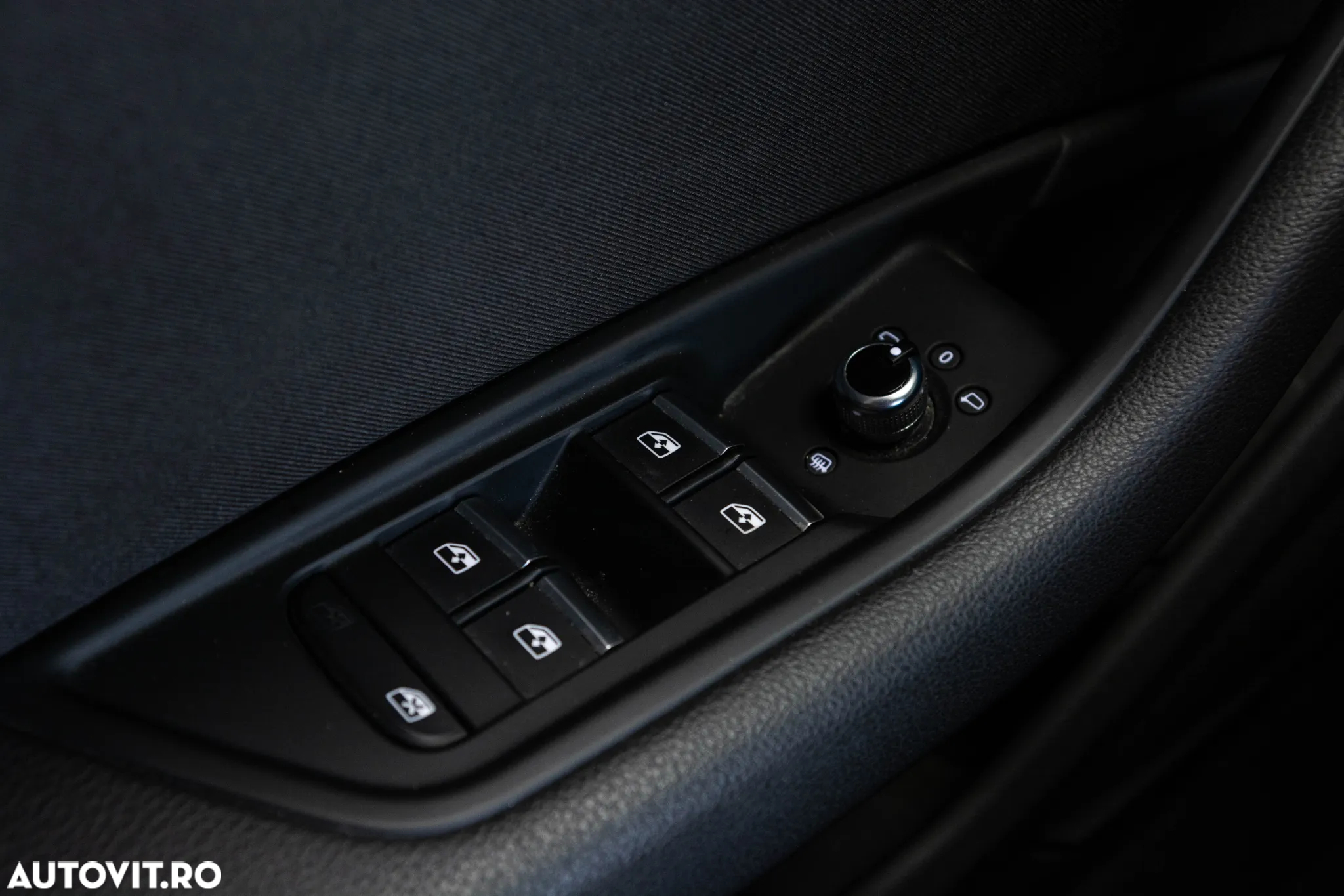Audi A4 Avant 40 TDI S tronic - 29