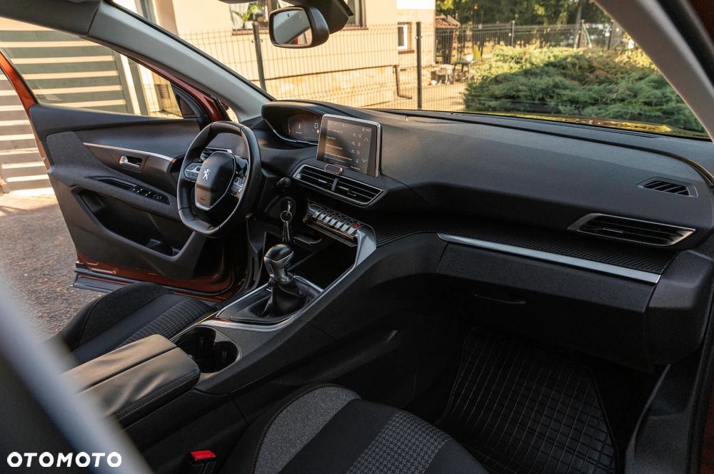 Peugeot 3008 1.2 PureTech Style - 25