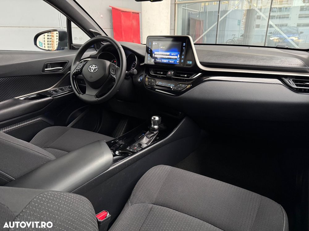Toyota C-HR - 10