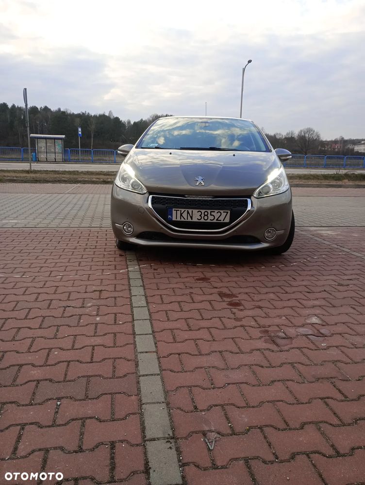 Peugeot 208 1.2 VTi Allure - 2