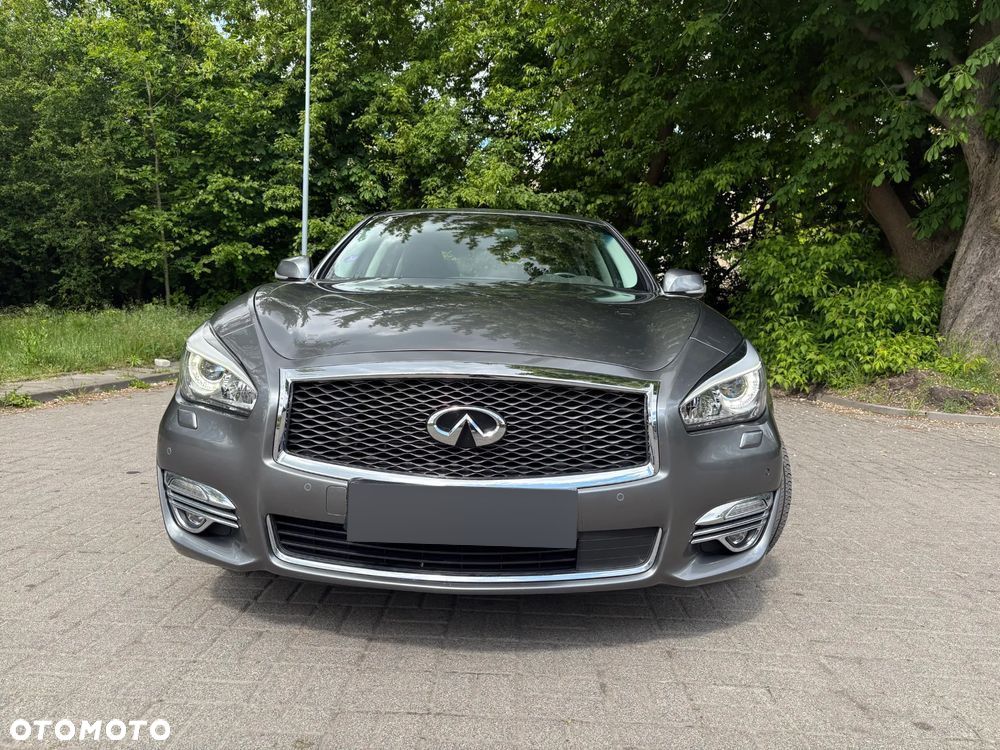 Infiniti Q70 Hybrid GT Premium - 2