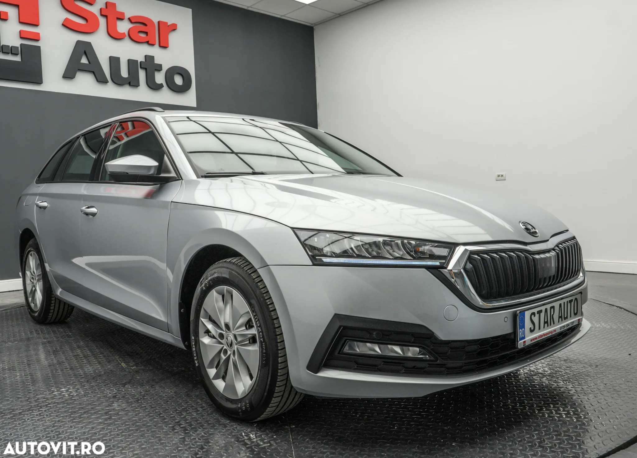 Skoda Octavia Combi 2.0 TDI DSG Style - 3