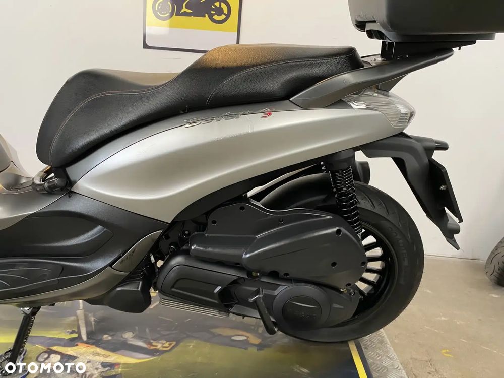 Piaggio Beverly - 19