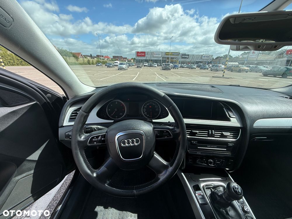 Audi A4 Avant 2.0 TDI - 8