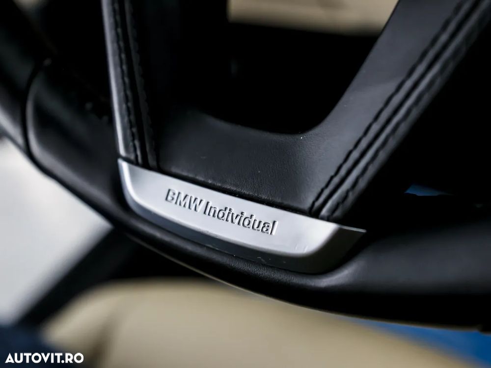 BMW Seria 3 330e Aut. Luxury Line - 18