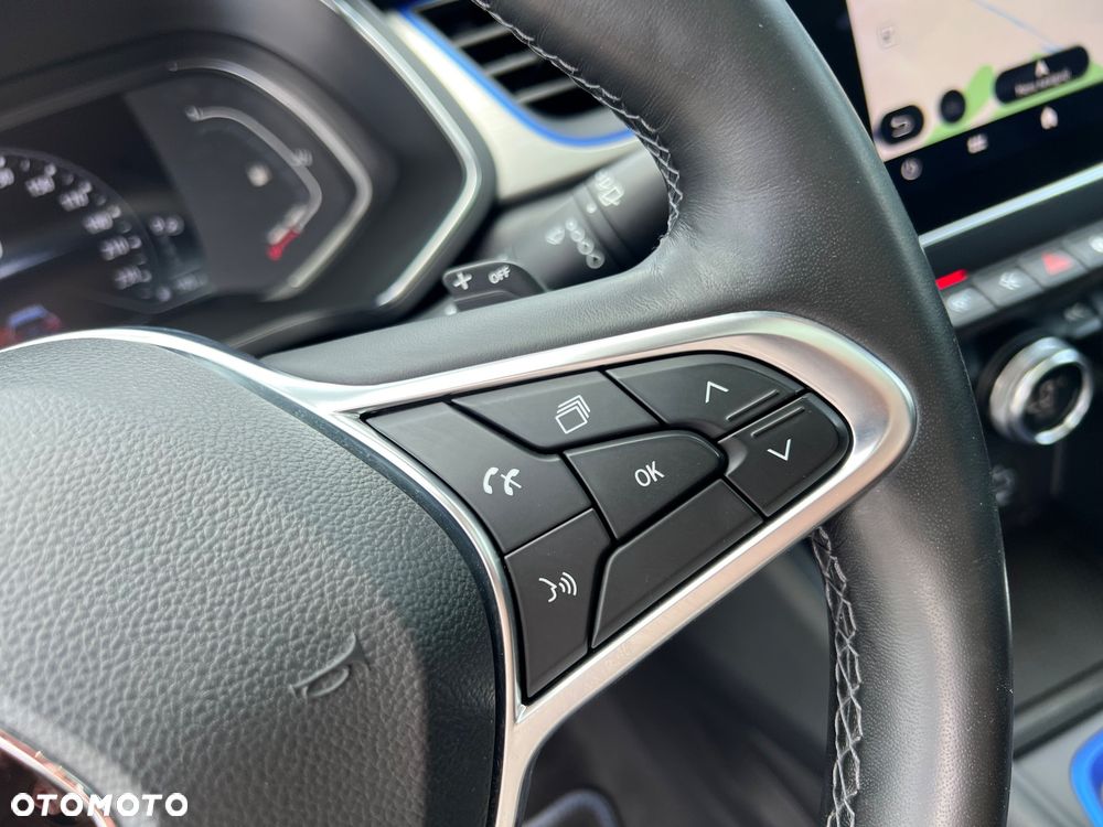 Renault Captur - 28