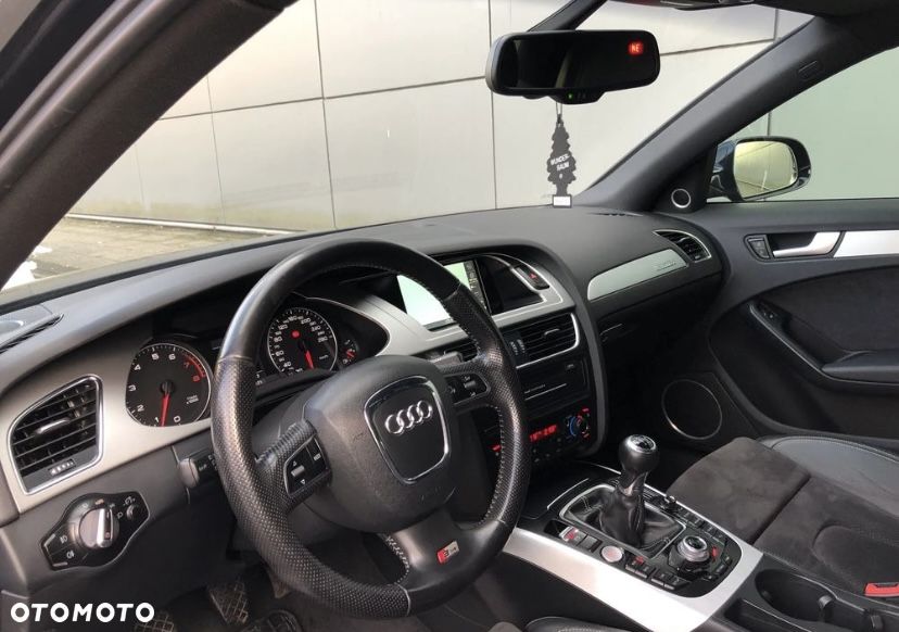 Audi A4 Limousine 2.0 TFSI Quattro - 8