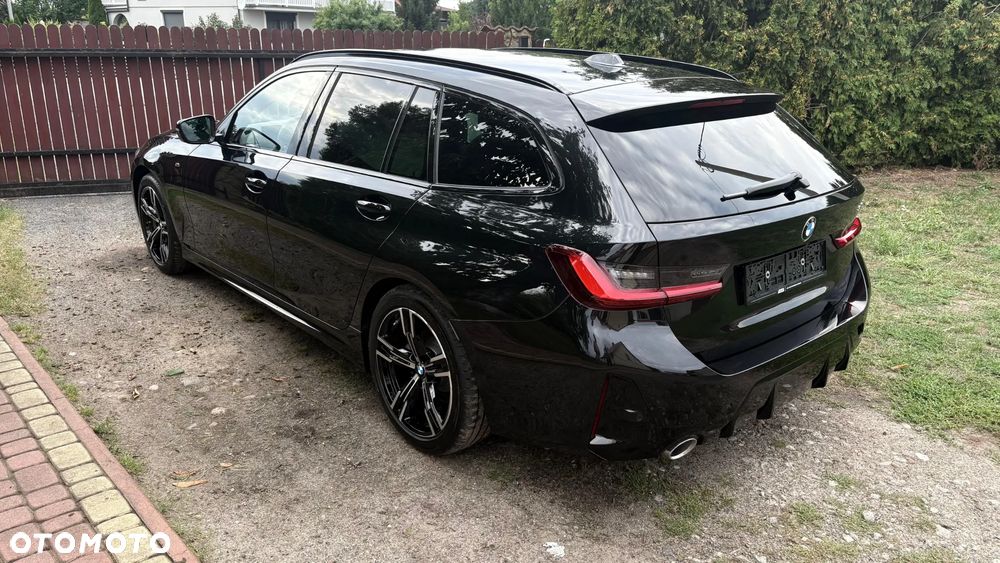 BMW Seria 3 318i M Sport - 4