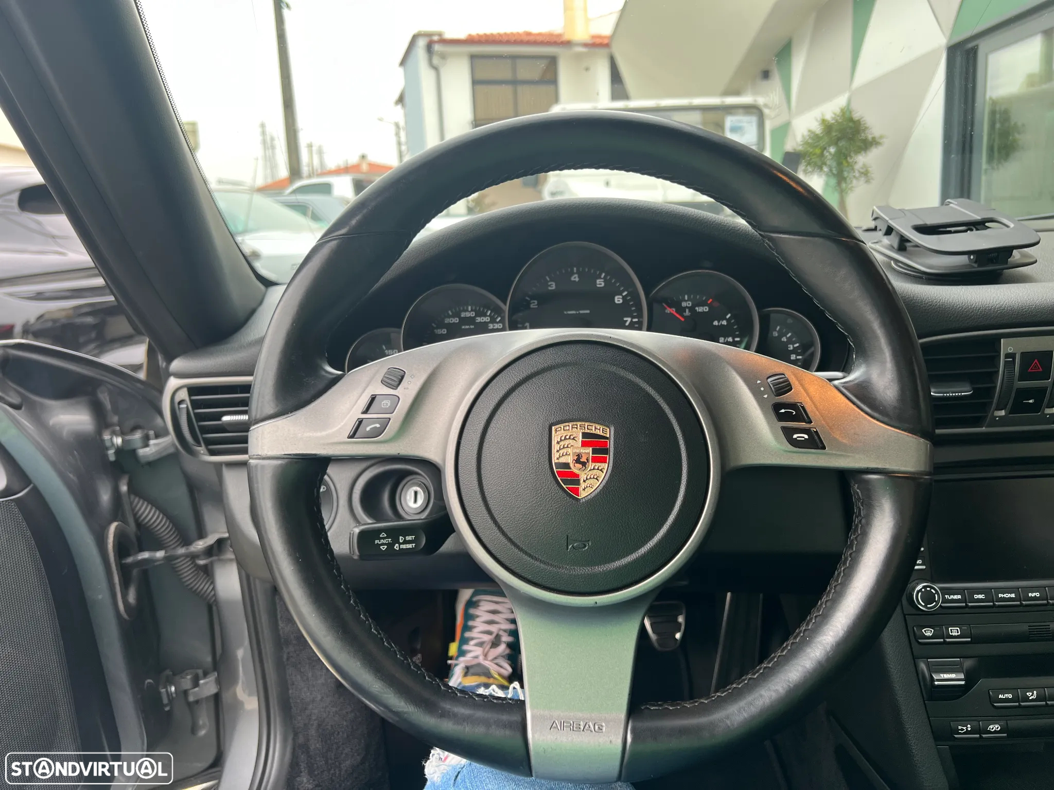 Porsche 911 (997) Carrera - 10