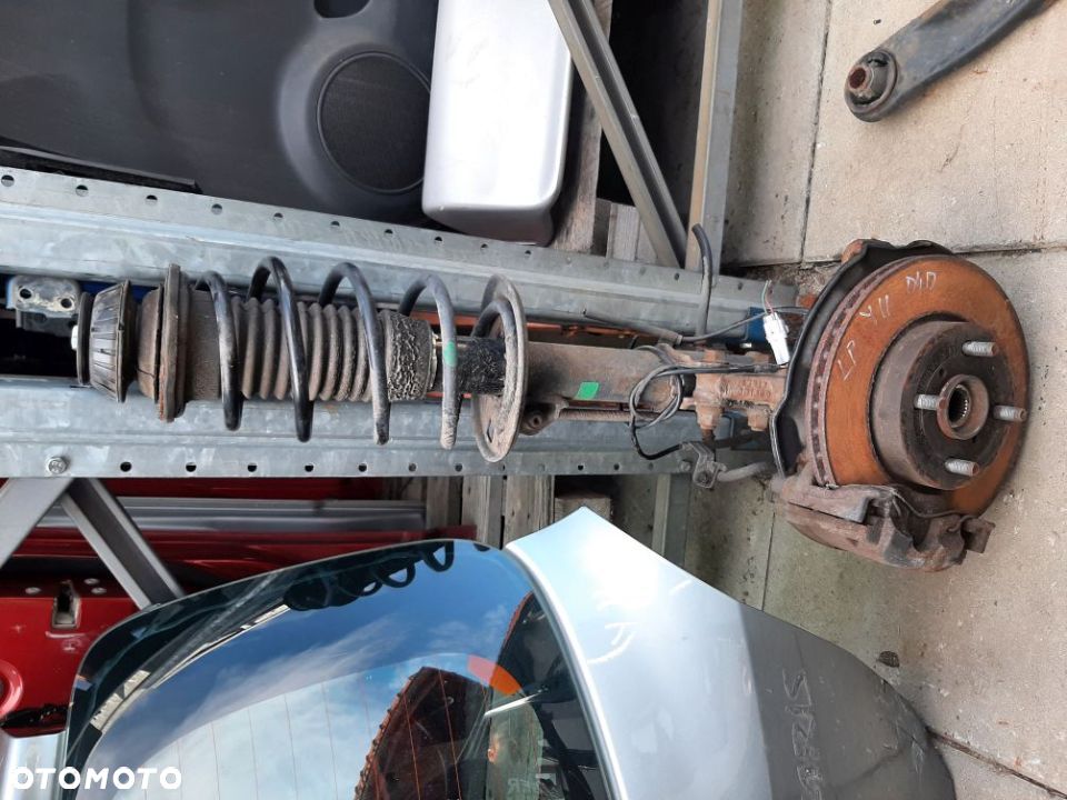 MCPERSON ZWROTNICA PRAWA TOYOTA YARIS II 1.4 D4D 06-11