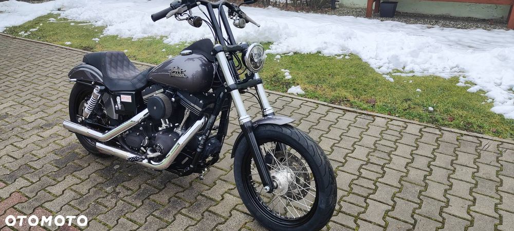 Harley-Davidson Dyna Street Bob - 11