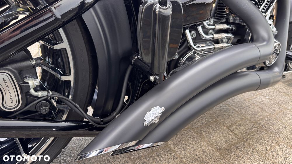 Harley-Davidson FXSB Breakout - 25