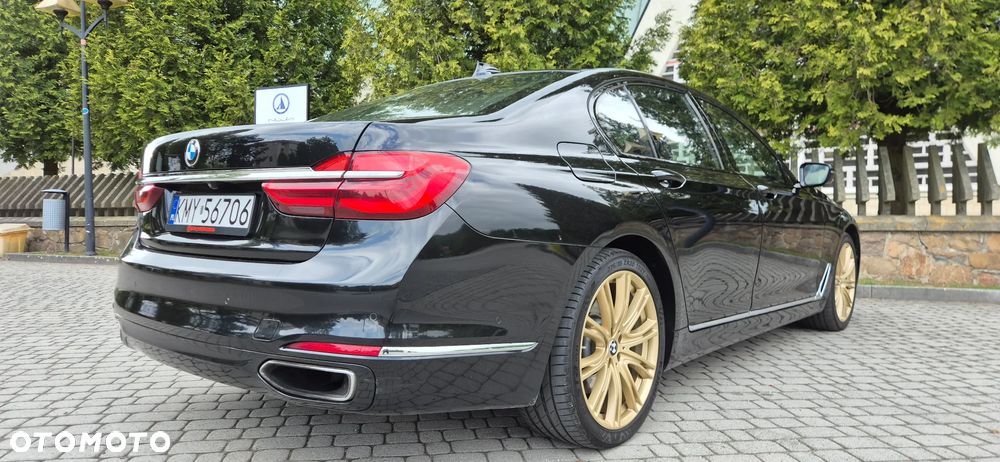 BMW Seria 7 730d xDrive - 17