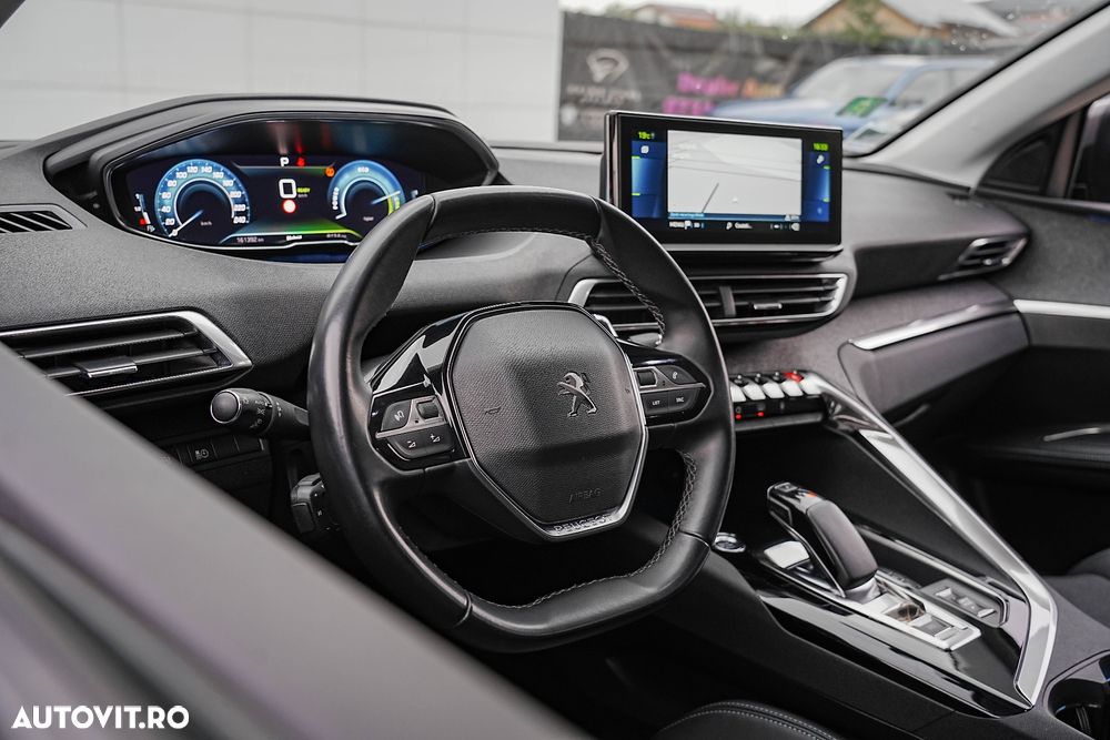 Peugeot 3008 Hybrid 225 e-EAT8 Allure Pack - 10