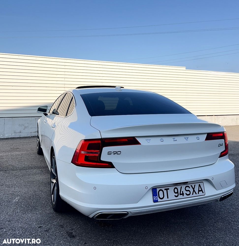 Volvo S90 D4 Momentum - 14