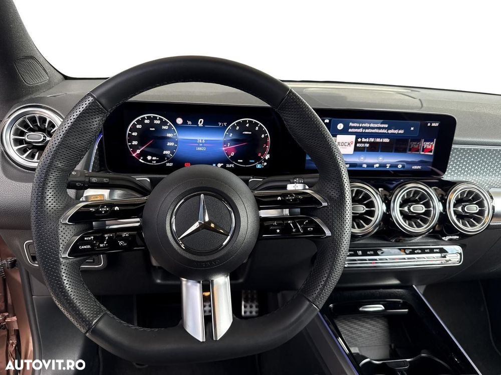 Mercedes-Benz GLB - 8