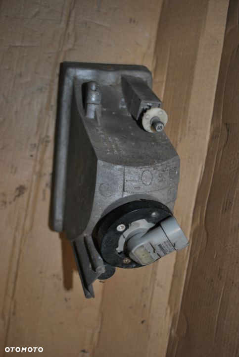 Kierunek + halogen lewy Rav4 II - 7