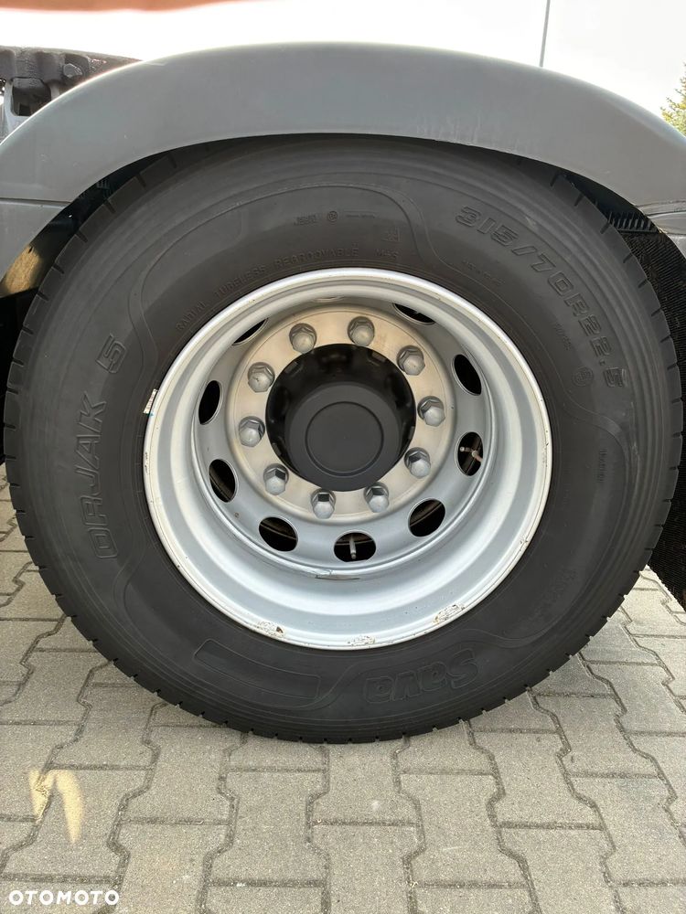 Renault T480 EVO High Sleeper Cab - 23