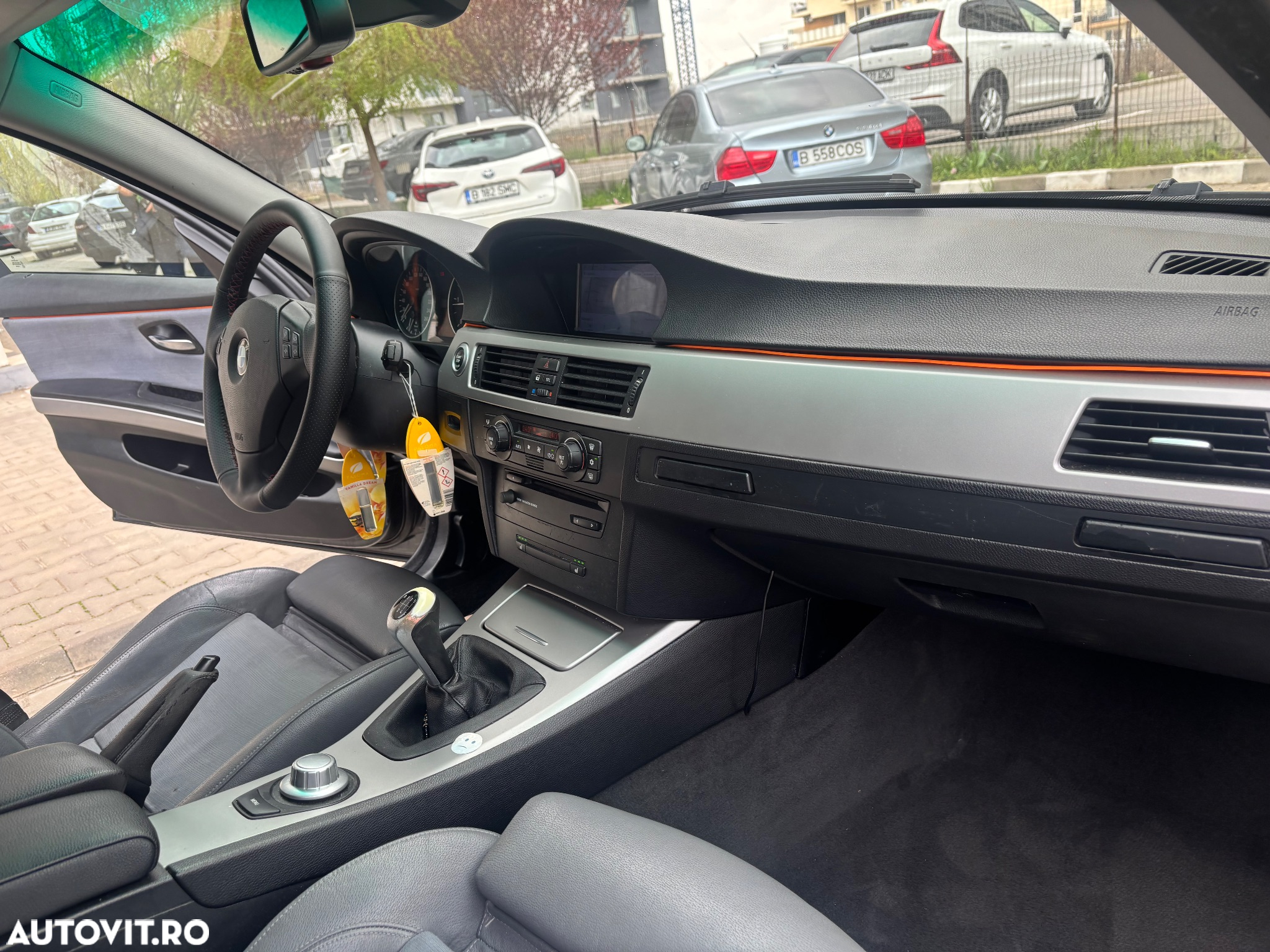 BMW Seria 3 318d Touring - 18