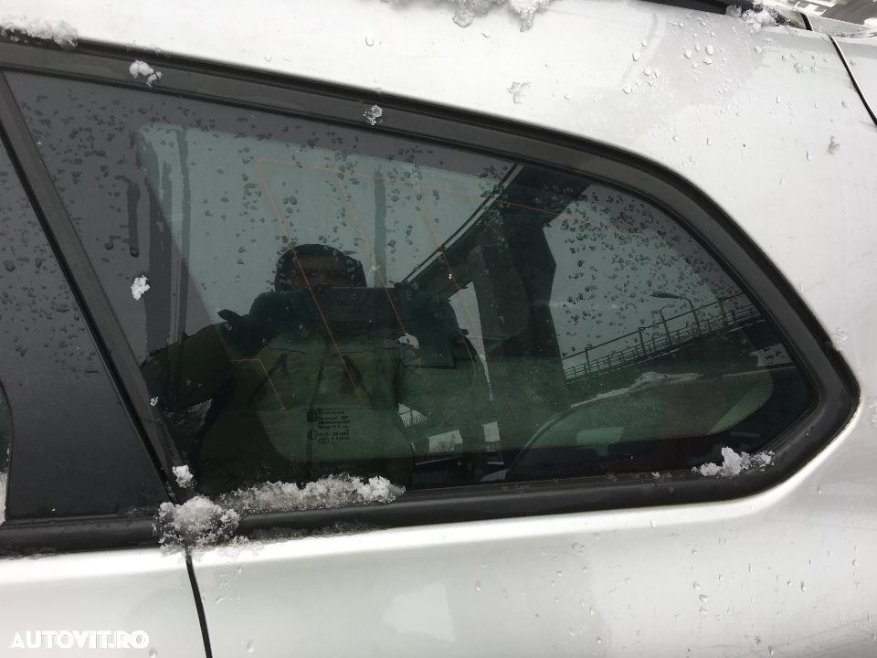 Geam Aripa Spate Stanga Opel Astra J Caravan Break Combi 2009 - 2015 - 1