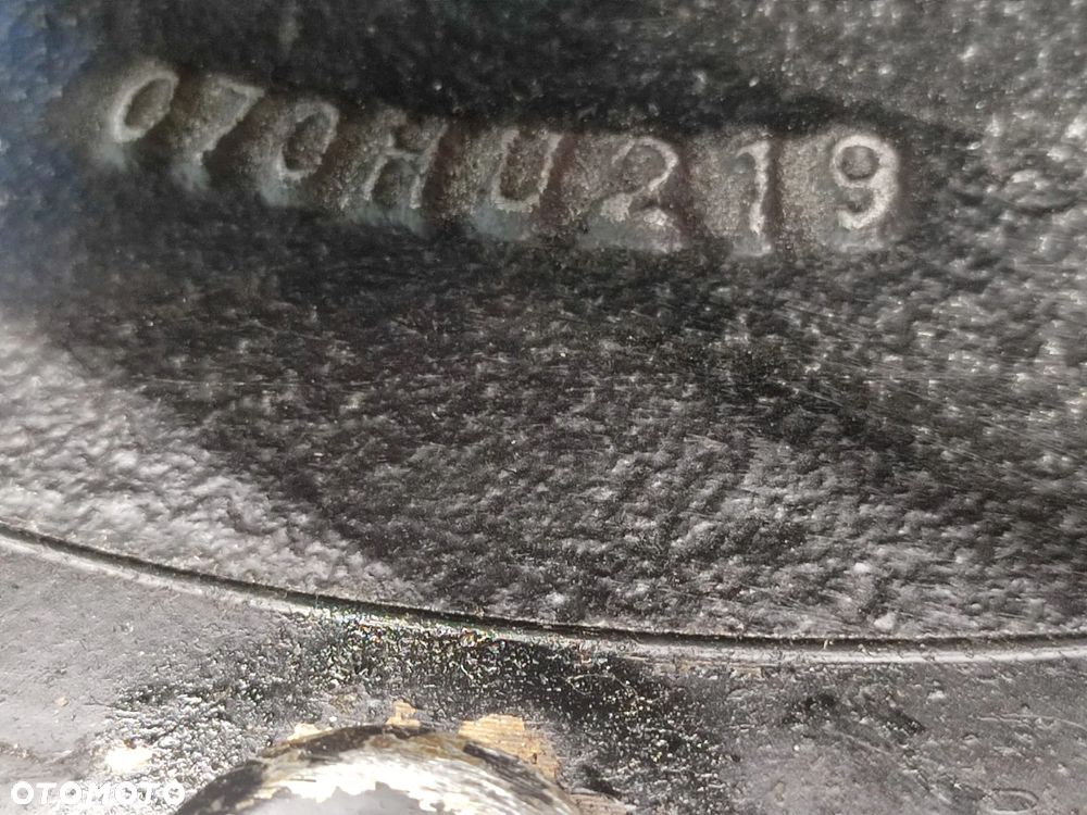 Zwolnica 070HU219 Zwrotnica 070SK286 Piasta SPICER Case MX 270 Magnum - 13