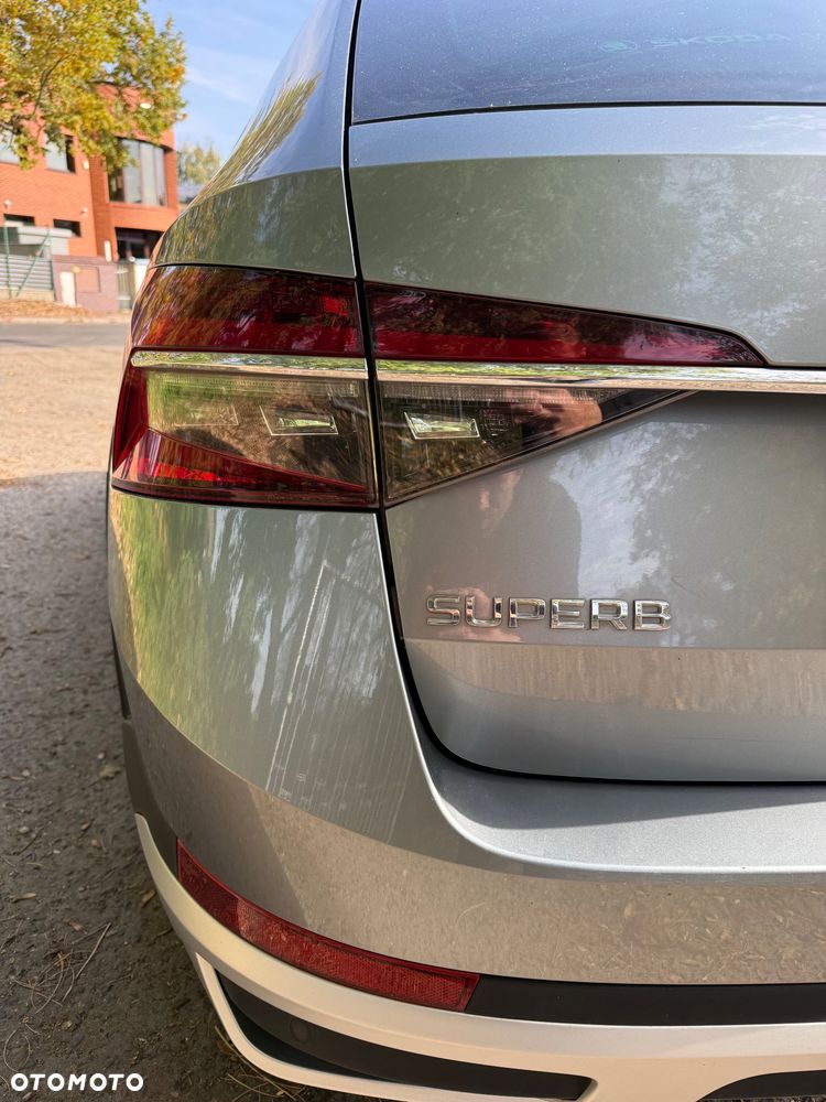 Skoda Superb 2.0 TSI 4x4 DSG Scout - 8
