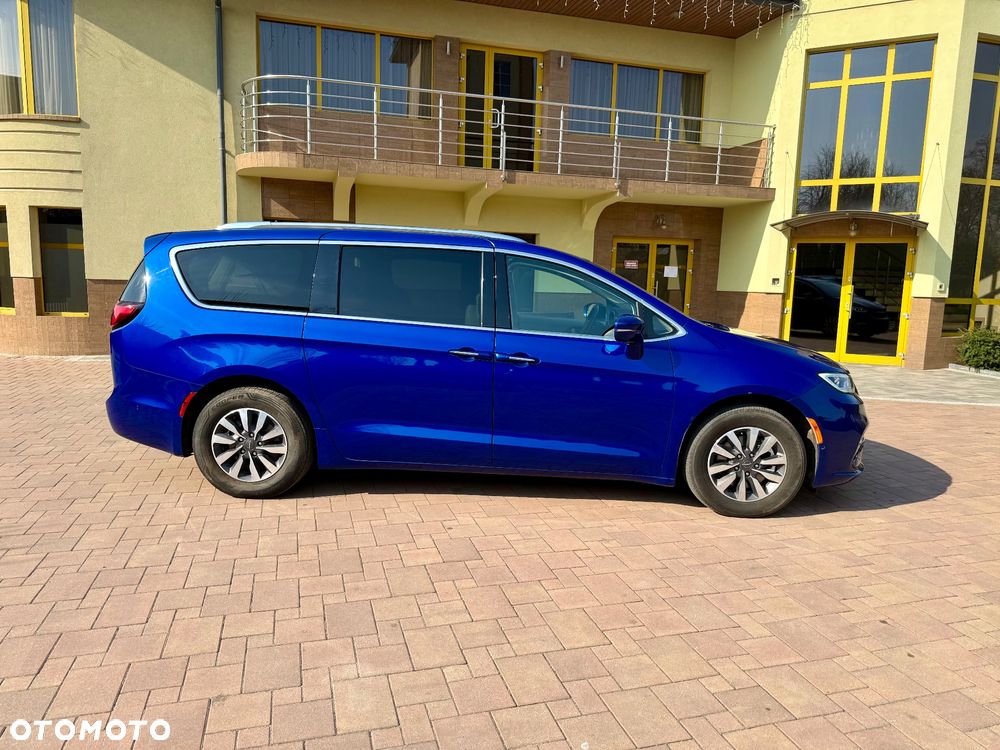 Chrysler Pacifica - 7
